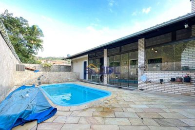 Casa, 3 quartos, 193 m² - Foto 1