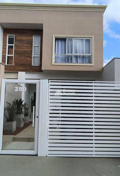 Casa, 3 quartos, 203 m² - Foto 1