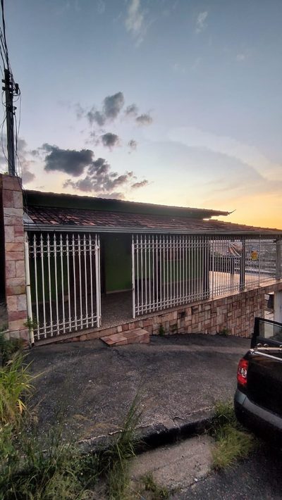 Casa, 3 quartos, 330 m² - Foto 1