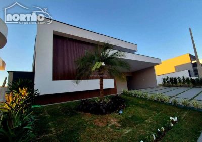 Casa, 5 quartos, 191 m² - Foto 2