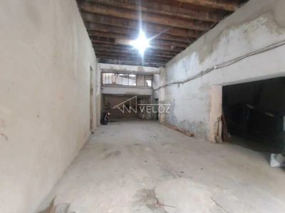 Sobrado, 576 m² - Foto 2