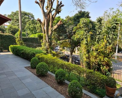 Casa, 4 quartos, 330 m² - Foto 1