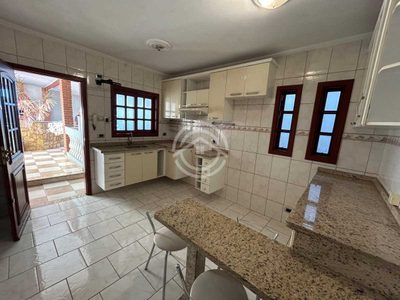 Casa, 3 quartos, 212 m² - Foto 2