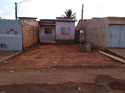 Casa, 2 quartos, 221 m² - Foto 1