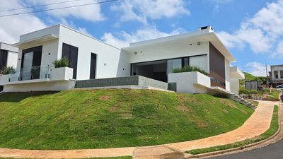 Casa, 4 quartos, 220 m² - Foto 2