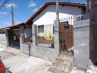 Casa, 3 quartos, 180 m² - Foto 1