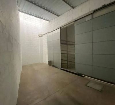 Depósito-Galpão, 196 m² - Foto 3