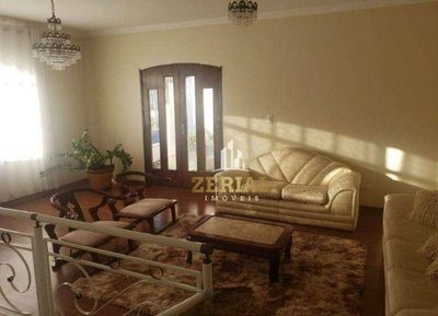 Sobrado, 4 quartos, 253 m² - Foto 1