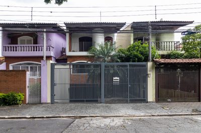 Casa, 3 quartos, 247 m² - Foto 1