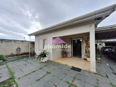Casa, 3 quartos, 176 m² - Foto 1