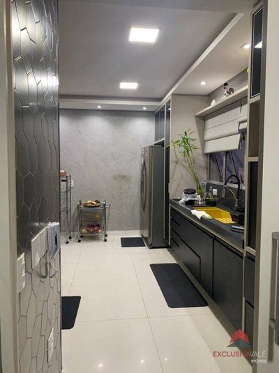 Cobertura, 3 quartos, 237 m² - Foto 2