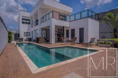 Casa, 3 quartos, 266 m² - Foto 1