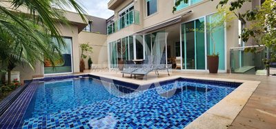 Casa, 4 quartos, 600 m² - Foto 1