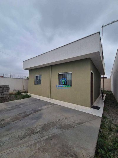 Casa, 2 quartos, 62 m² - Foto 1
