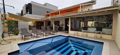 Casa, 4 quartos, 260 m² - Foto 1