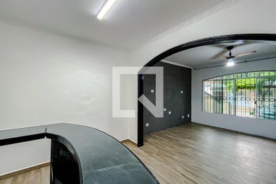Casa, 3 quartos, 238 m² - Foto 2
