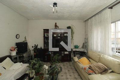 Casa, 1 quarto, 168 m² - Foto 1