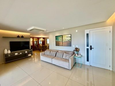 Apartamento, 3 quartos, 156 m² - Foto 1