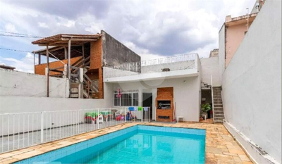 Sobrado, 3 quartos, 200 m² - Foto 1