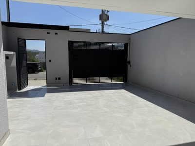 Casa, 3 quartos, 204 m² - Foto 4