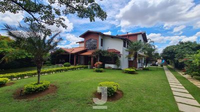 Chácara, 4 quartos, 1500 m² - Foto 1