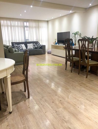 Apartamento, 3 quartos, 220 m² - Foto 1