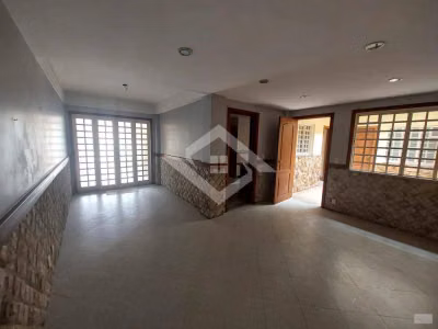Casa, 5 quartos, 200 m² - Foto 1