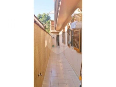 Sobrado, 3 quartos, 320 m² - Foto 1
