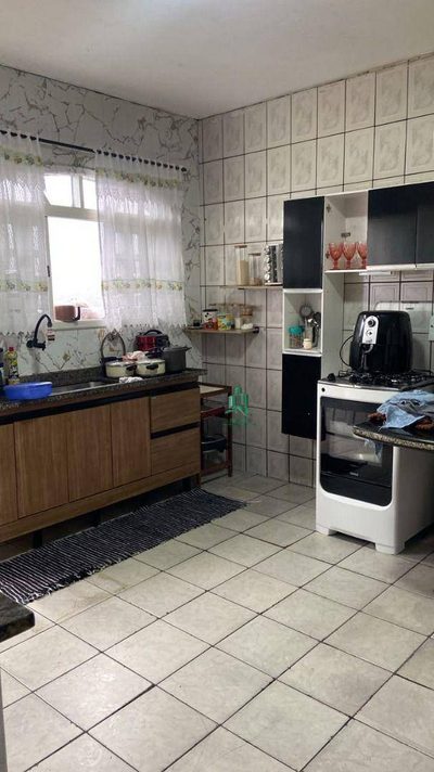 Casa, 5 quartos, 220 m² - Foto 4