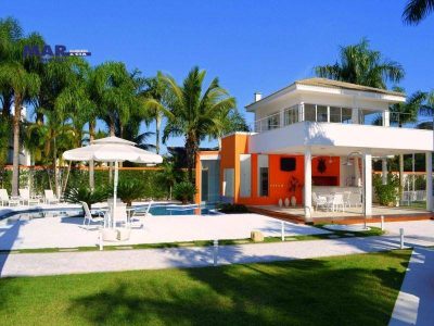 Casa, 6 quartos, 1606 m² - Foto 1