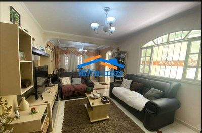 Sobrado, 3 quartos, 217 m² - Foto 1