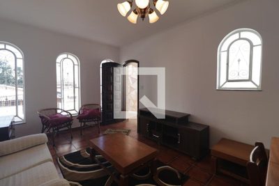 Casa, 3 quartos, 200 m² - Foto 4