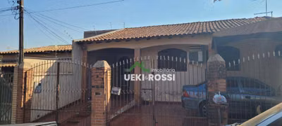 Casa, 3 quartos, 131 m² - Foto 1