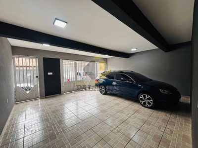 Casa, 3 quartos, 235 m² - Foto 2