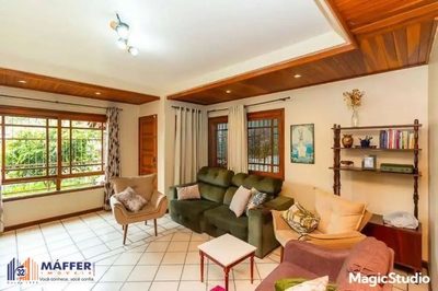 Casa, 5 quartos, 235 m² - Foto 1
