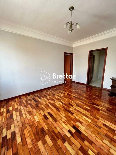 Casa, 3 quartos, 152 m² - Foto 2