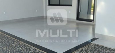 Casa, 3 quartos, 130 m² - Foto 1