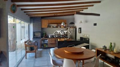Casa, 3 quartos, 175 m² - Foto 1