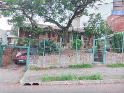 Casa, 2 quartos, 141 m² - Foto 1
