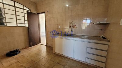 Casa, 5 quartos, 211 m² - Foto 3