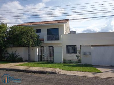 Casa, 4 quartos, 212 m² - Foto 1