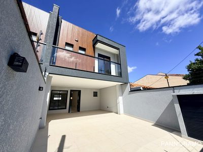 Sobrado, 3 quartos, 237 m² - Foto 1