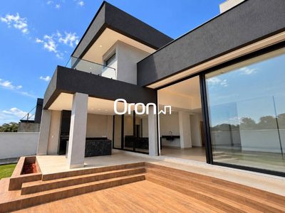 Sobrado, 3 quartos, 242 m² - Foto 1