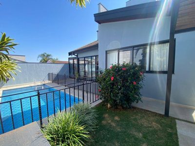 Casa, 4 quartos, 330 m² - Foto 2