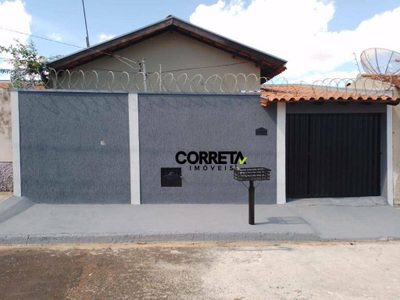 Casa, 3 quartos, 98 m² - Foto 1