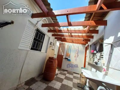 Casa, 3 quartos, 10 m² - Foto 1