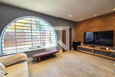 Casa, 3 quartos, 270 m² - Foto 3