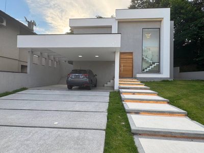 Casa, 3 quartos, 266 m² - Foto 1