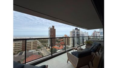 Apartamento, 4 quartos, 215 m² - Foto 1
