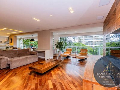 Apartamento, 3 quartos, 242 m² - Foto 1